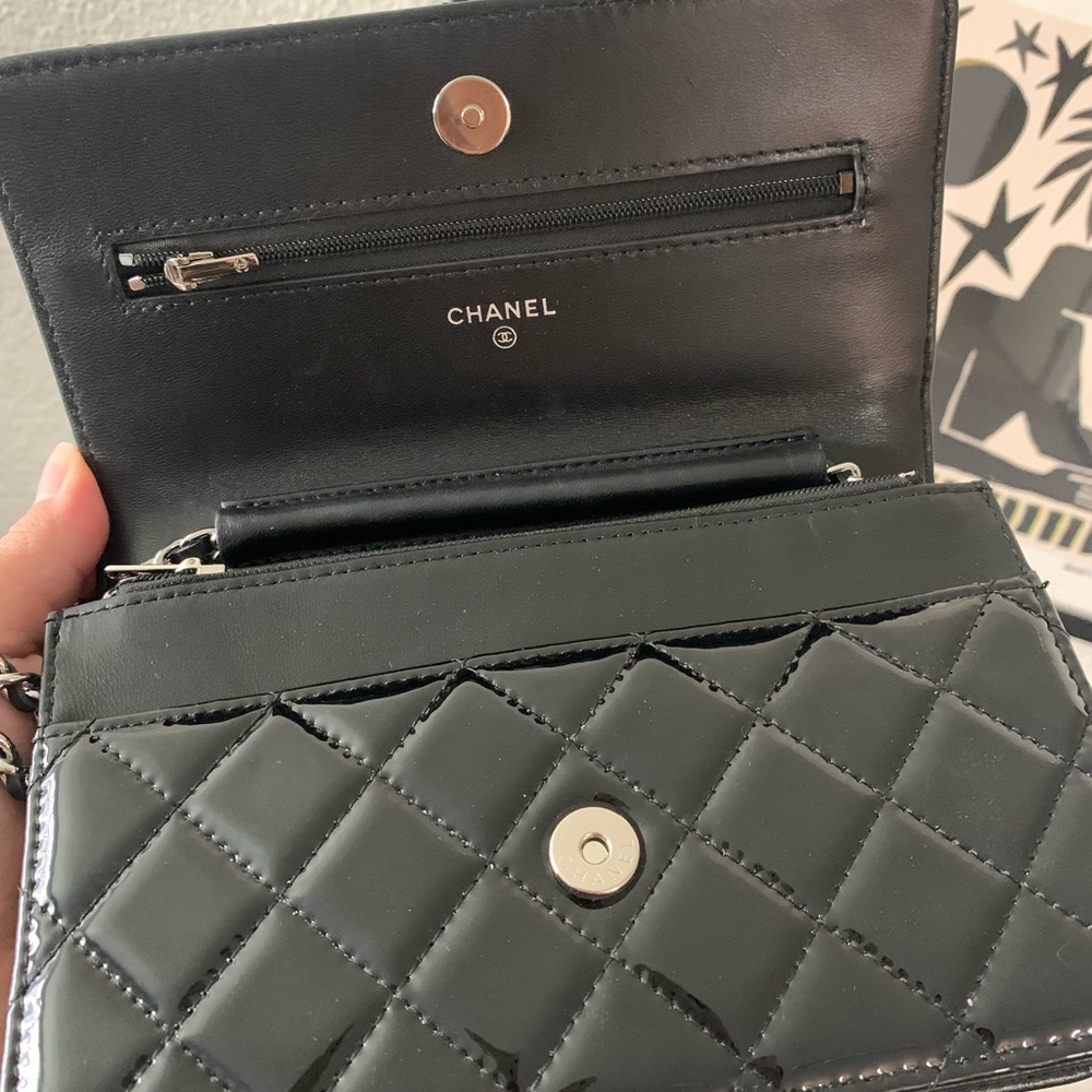 Chanel WOC - Picture 3 of 6